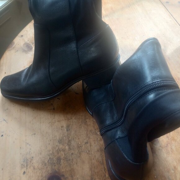 Andrew Geller Voyage Black Leather Stretch Microfiber Riding Boots - Picture 2 of 2